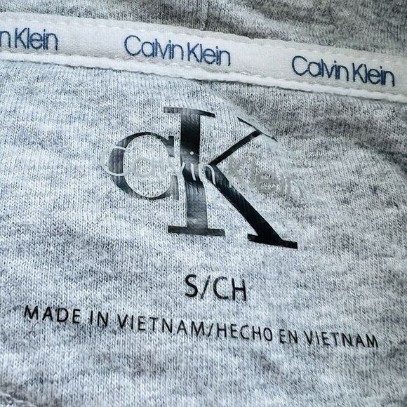 Calvin Klein Gray Leopard Print Turtleneck Cropped Sweatshirt Size Small - Picture 7 of 8